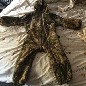 Camo snow suit for kids 4T